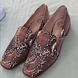 Vince Camuto Brown Snake-Print Loafers size 9